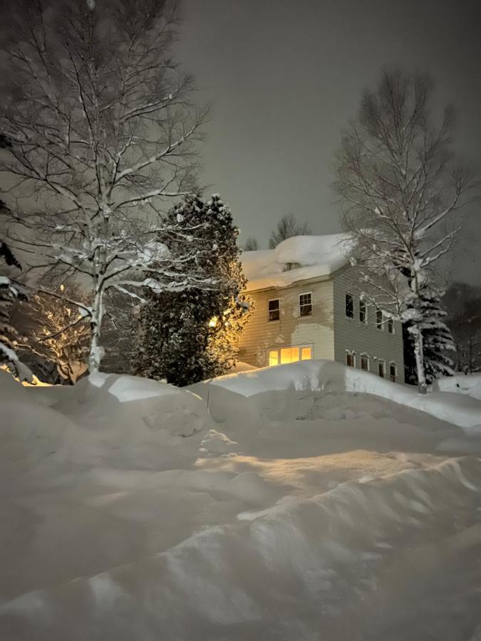 Chalet Banff - 6 Bedroom 6 Bathroom Ski Lodge Niseko Esterno foto